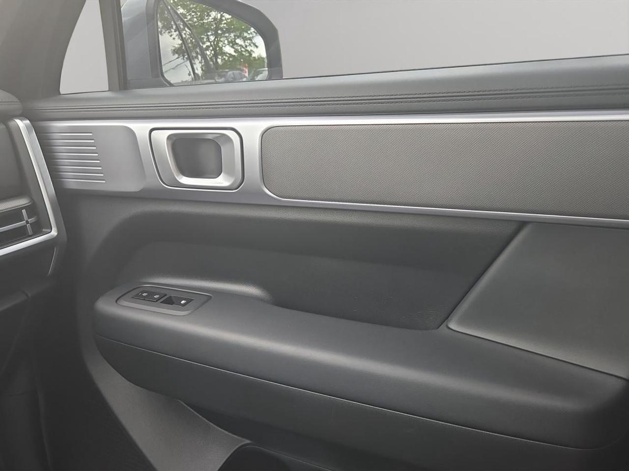 2025 Hyundai Santa Fe Hybrid PREFERRED Photo
