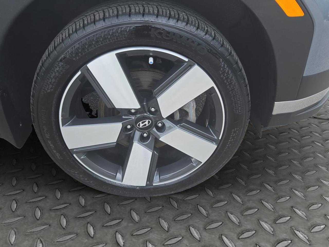 2025 Hyundai Santa Fe Hybrid PREFERRED Photo
