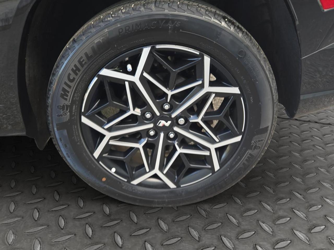 2024 Hyundai Tucson Hybrid N-LINE Photo