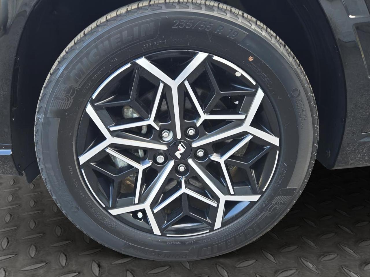 2024 Hyundai Tucson Hybrid N-LINE Photo