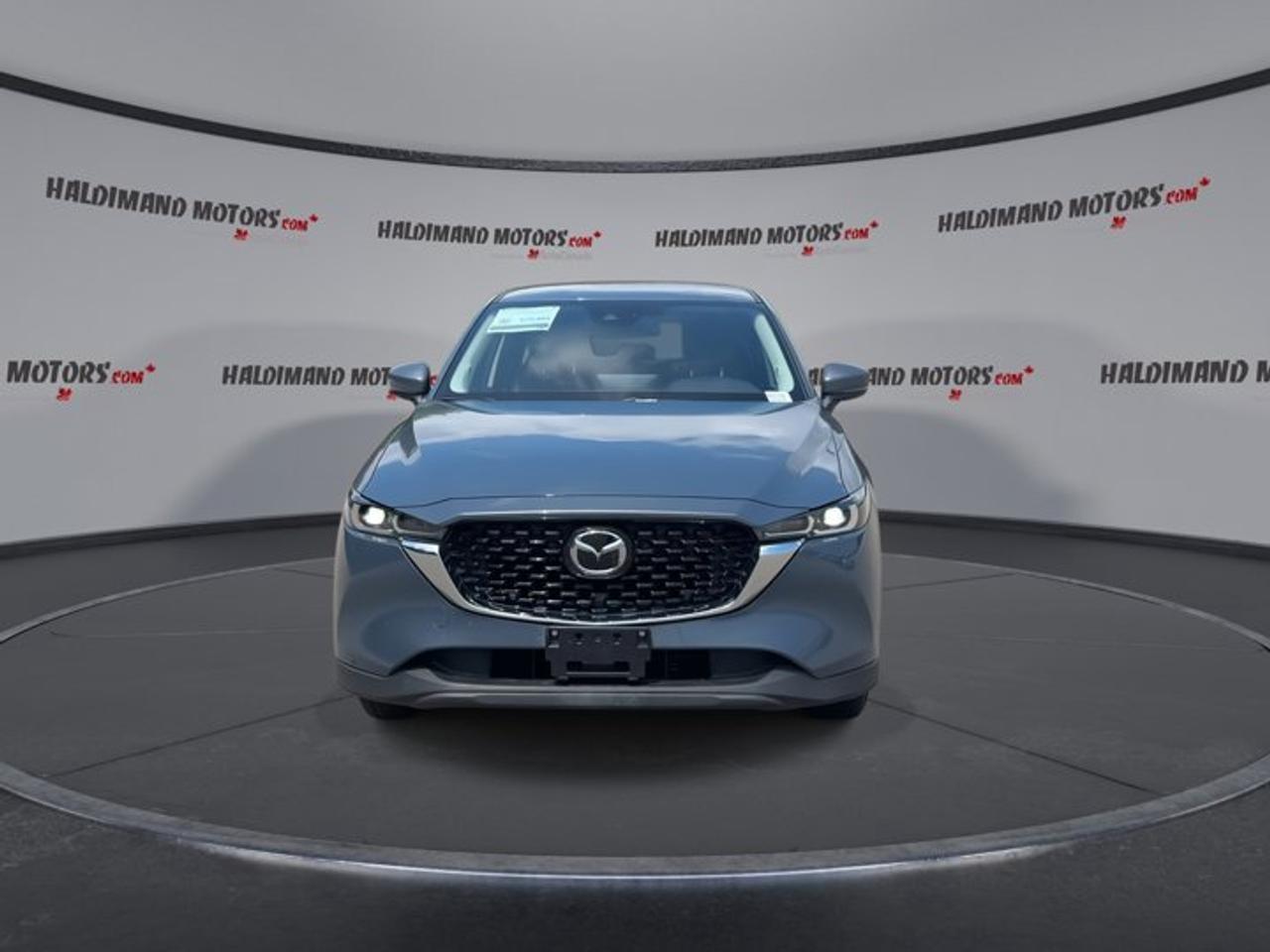 2025 Mazda CX-5 GS AWD | No Accidents | Leather Seats | Heated Steering Photo2