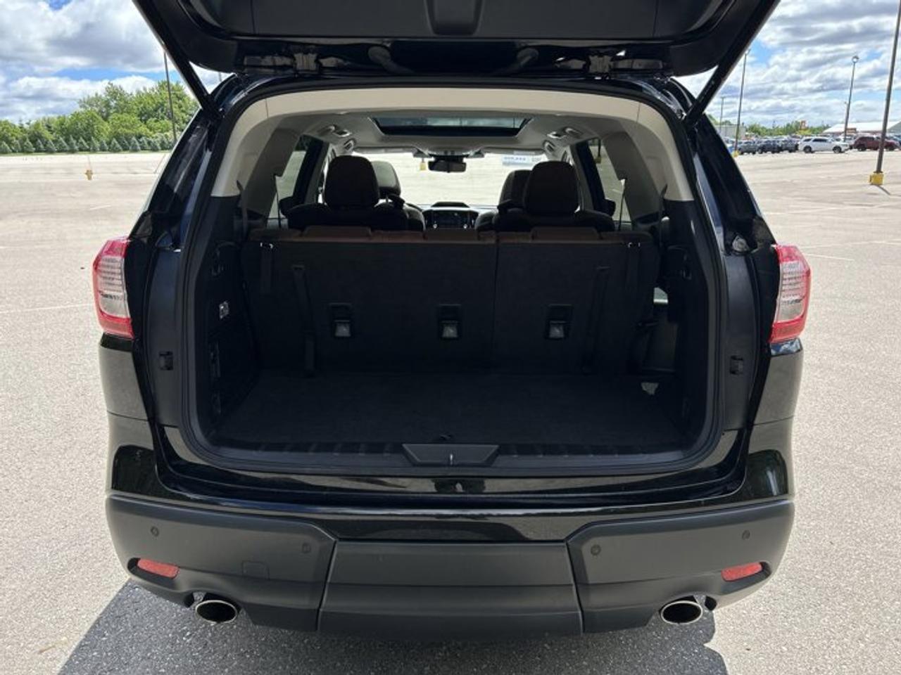2024 Subaru ASCENT Premier | No Accidents | 360 Camera | Vent. Front Seats Photo