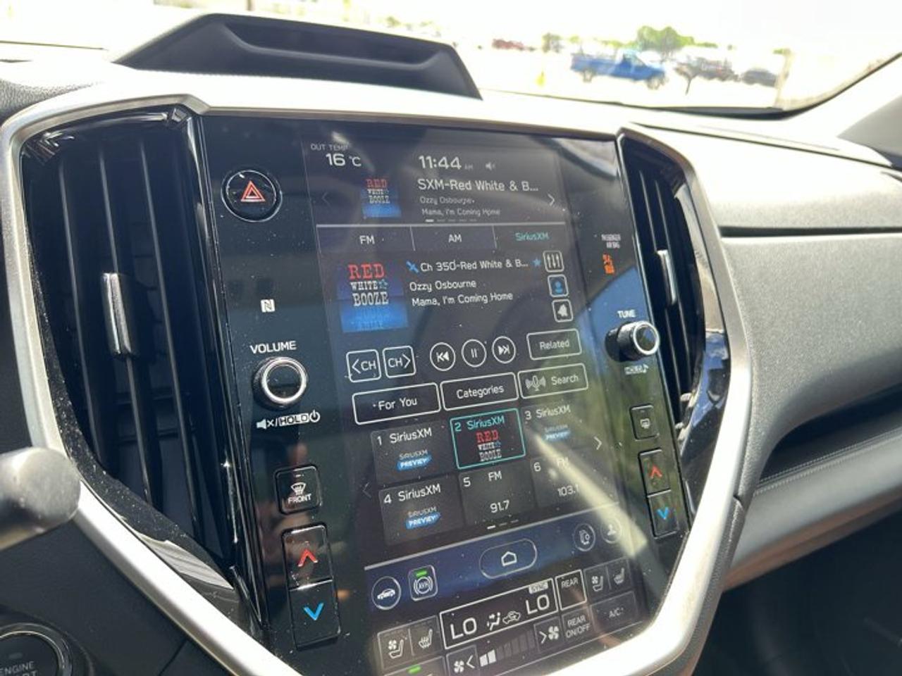 2024 Subaru ASCENT Premier | No Accidents | 360 Camera | Vent. Front Seats Photo