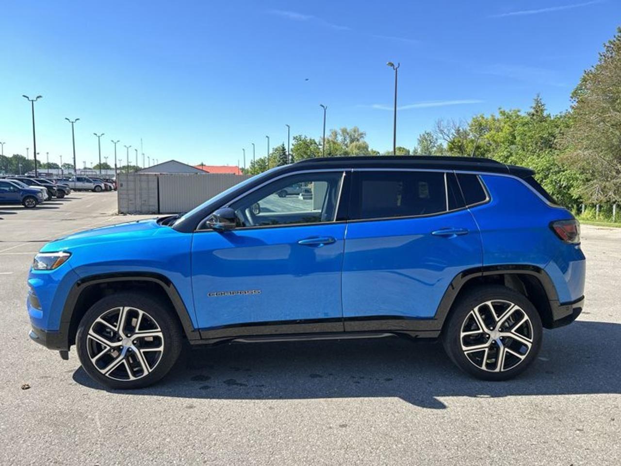 2024 Jeep Compass Limited 4x4 | No Accidents | Leather Seats | Vent. Front Seats Photo