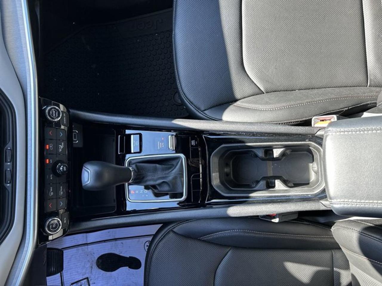 2024 Jeep Compass Limited 4x4 | No Accidents | Leather Seats | Vent. Front Seats Photo