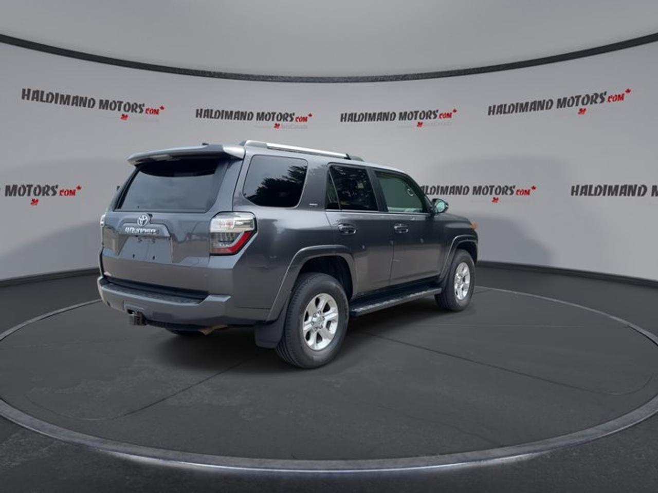 2023 Toyota 4Runner SR5 4WD | No Accidents | Leather Seats | Heated Steering Photo