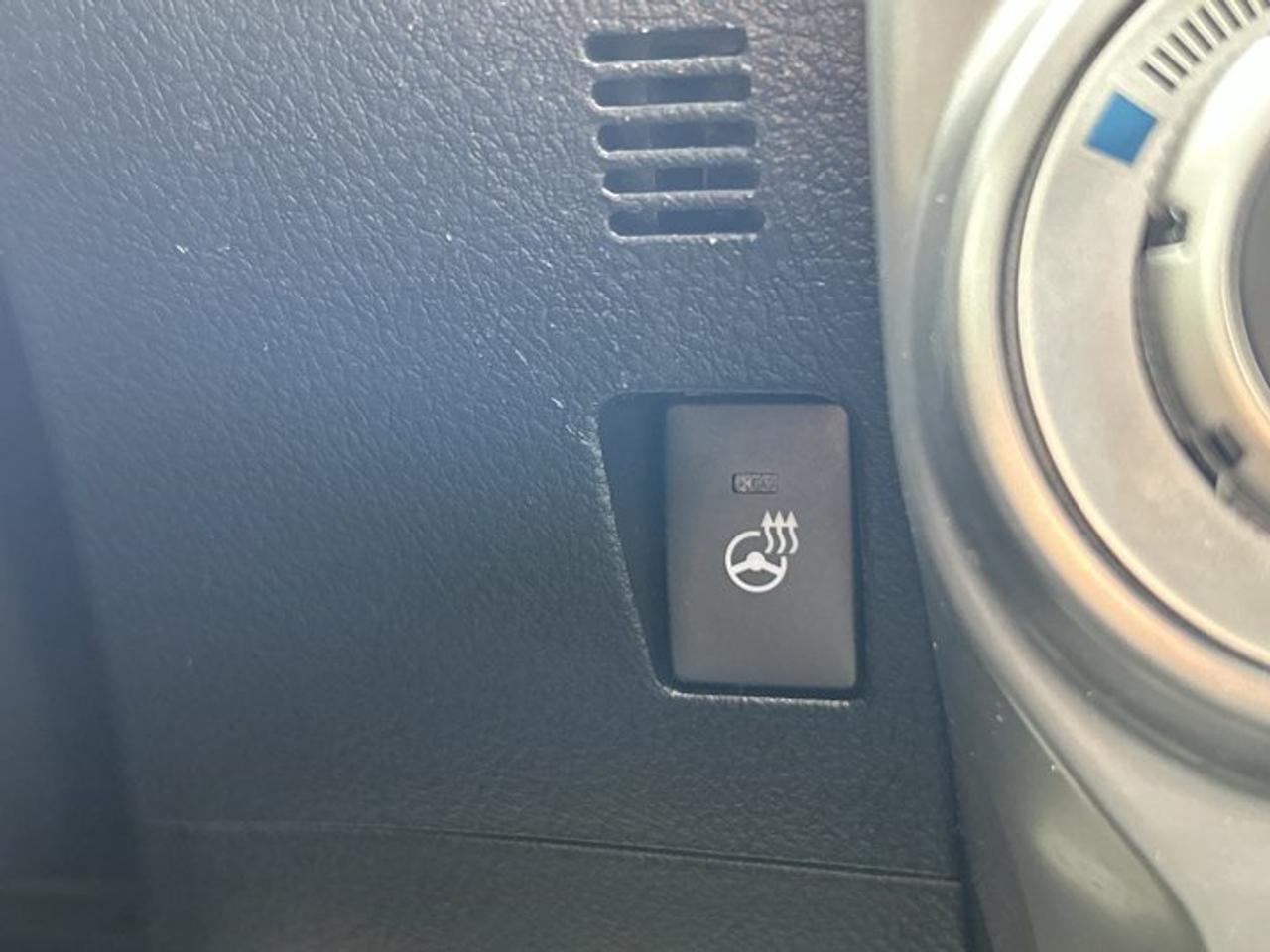 2023 Toyota 4Runner SR5 4WD | No Accidents | Leather Seats | Heated Steering Photo