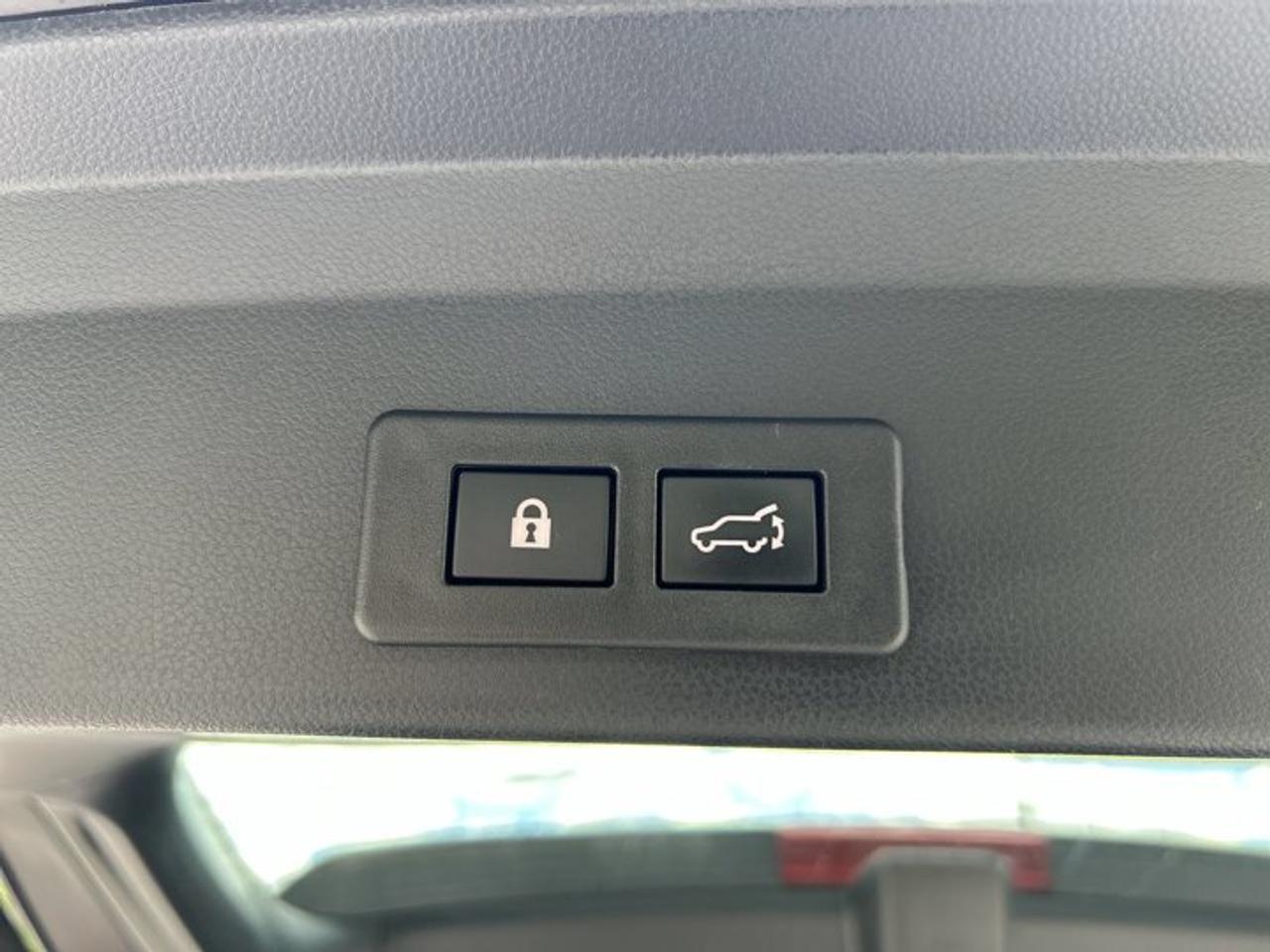 2021 Subaru ASCENT Touring | No Accidents | Panoramic Sunroof | Vent. Front Seats Photo