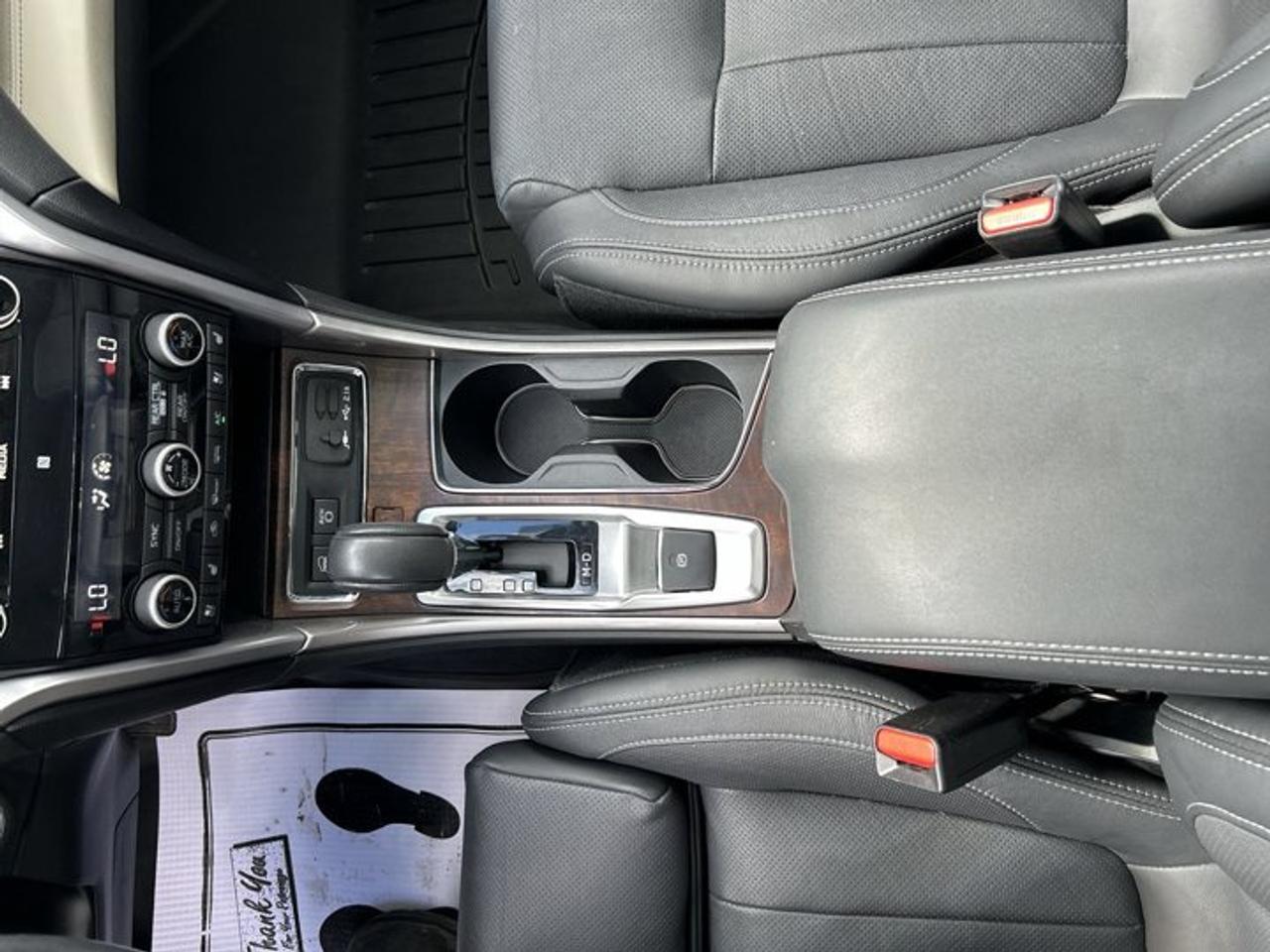 2021 Subaru ASCENT Touring | No Accidents | Panoramic Sunroof | Vent. Front Seats Photo