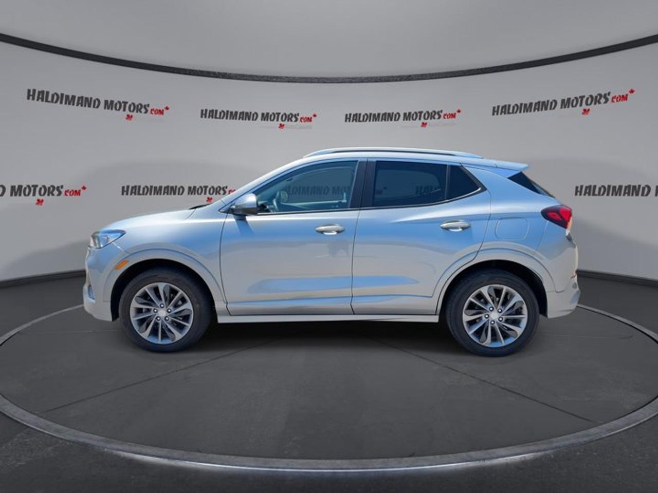 2023 Buick Encore GX Preferred AWD | No Accidents Photo4