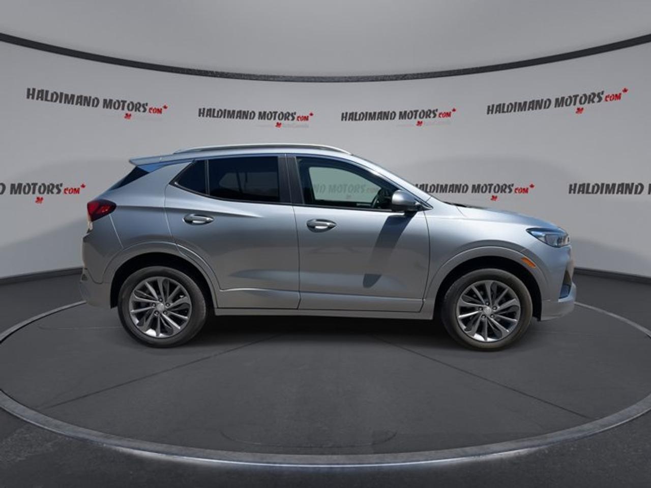 2023 Buick Encore GX Preferred AWD | No Accidents Photo