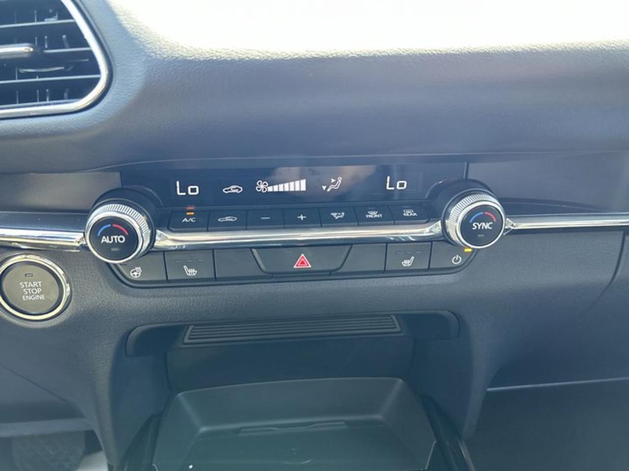 2025 Mazda CX-30 GT AWD | No Accidents | Sunroof | Leather Seats | 360 Camera Photo