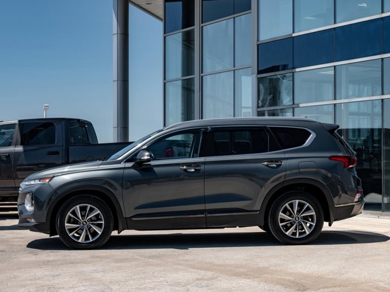 2020 Hyundai Santa Fe Luxury Photo4