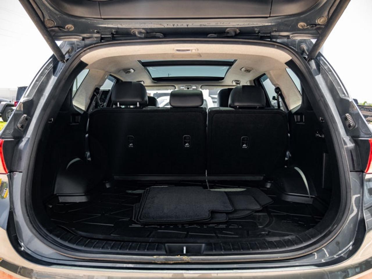 2020 Hyundai Santa Fe Luxury Photo