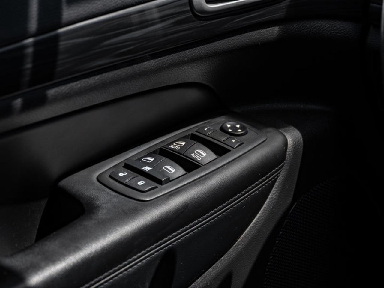 2021 Jeep Grand Cherokee Laredo Photo