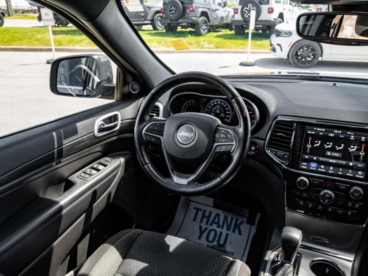 2021 Jeep Grand Cherokee Laredo Photo