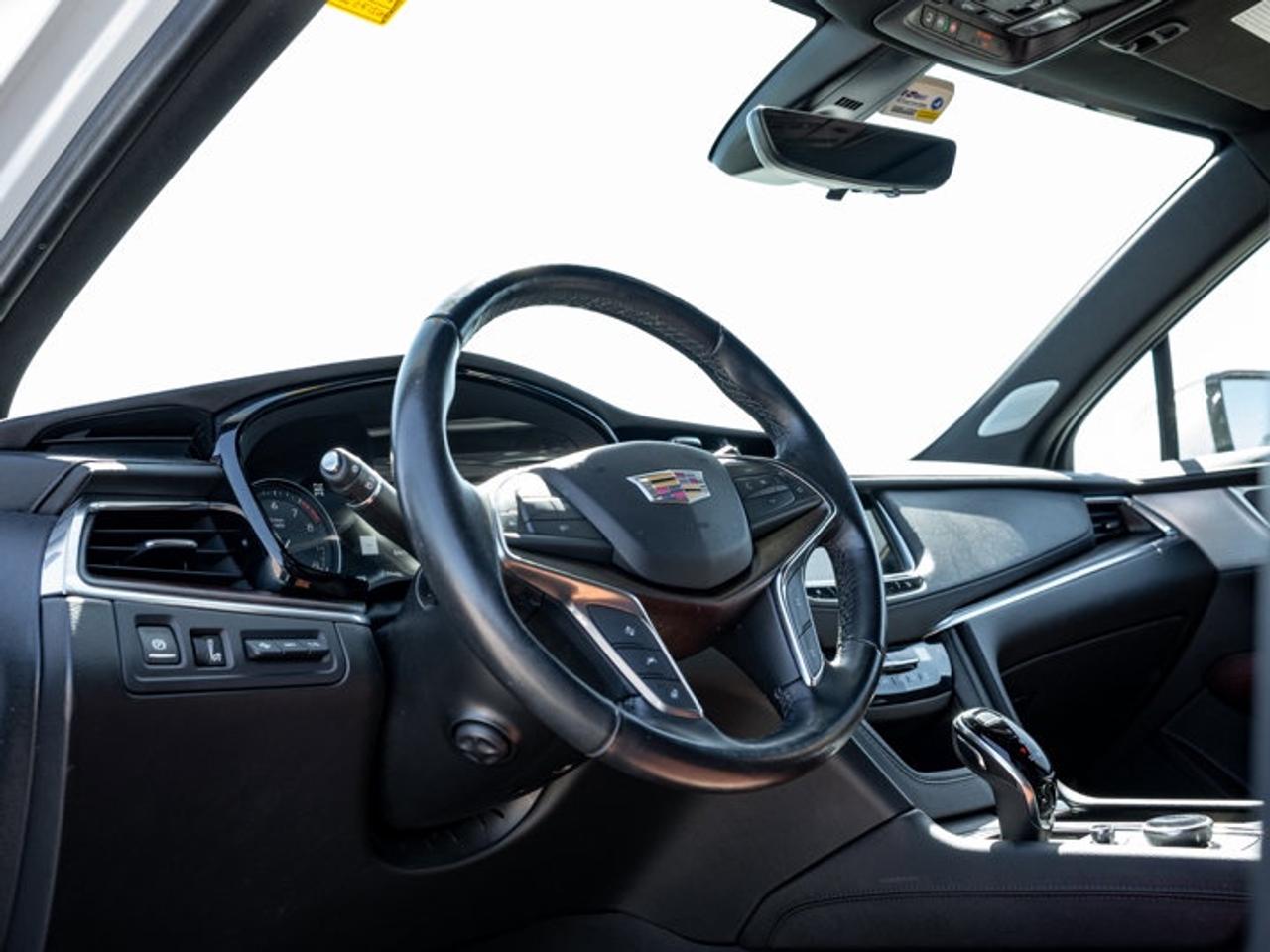 2022 Cadillac XT5 AWD Premium Luxury Photo
