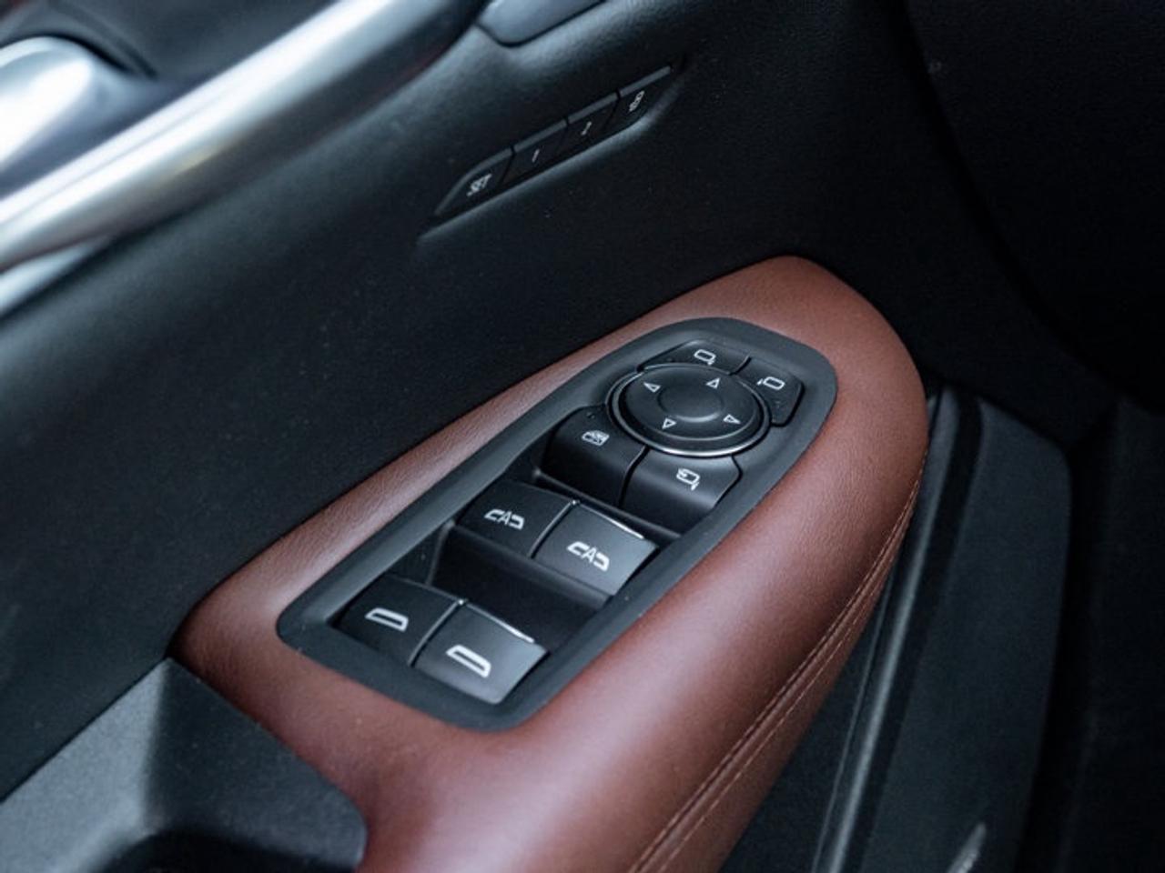 2022 Cadillac XT5 AWD Premium Luxury Photo