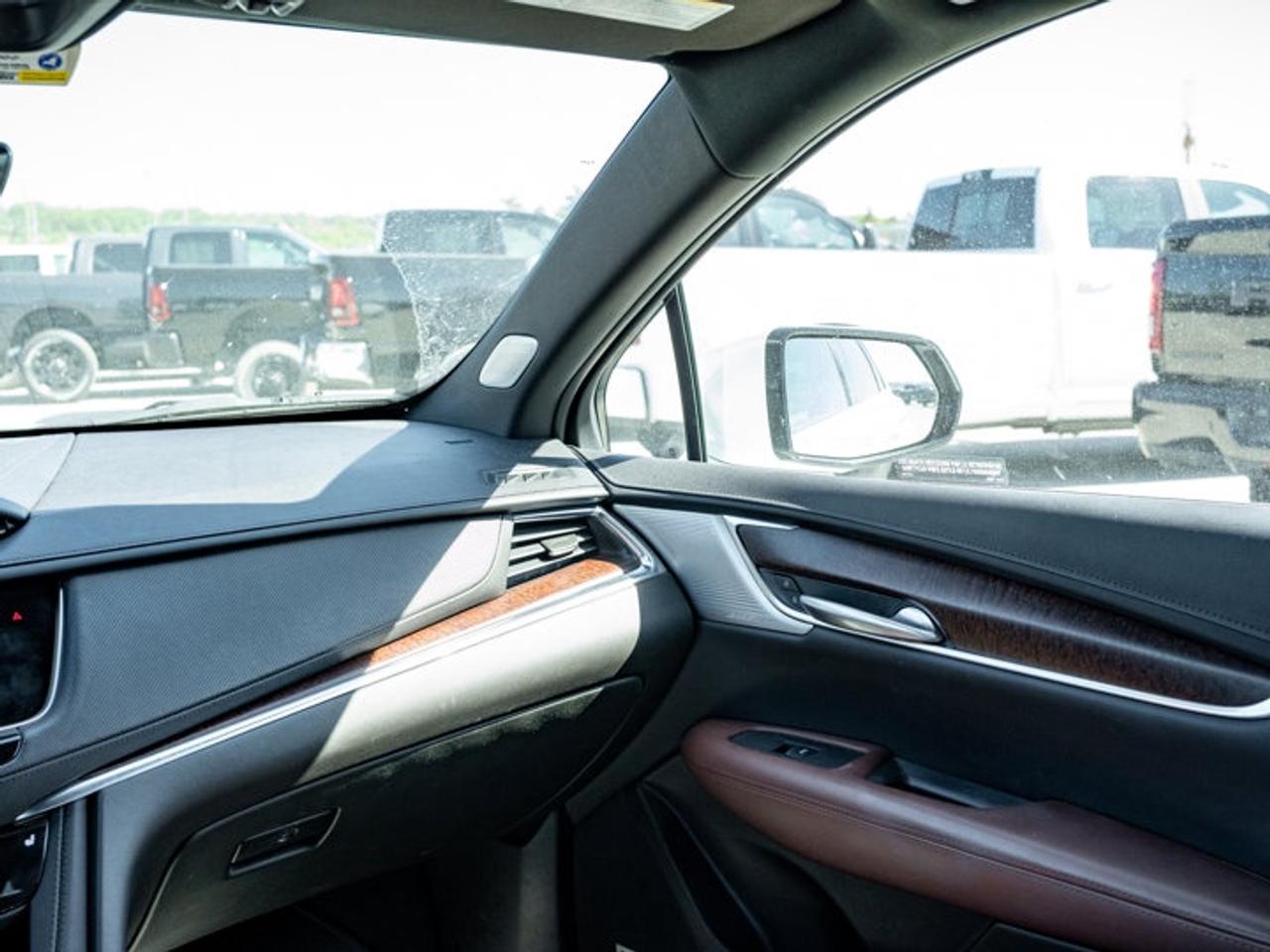 2022 Cadillac XT5 AWD Premium Luxury Photo