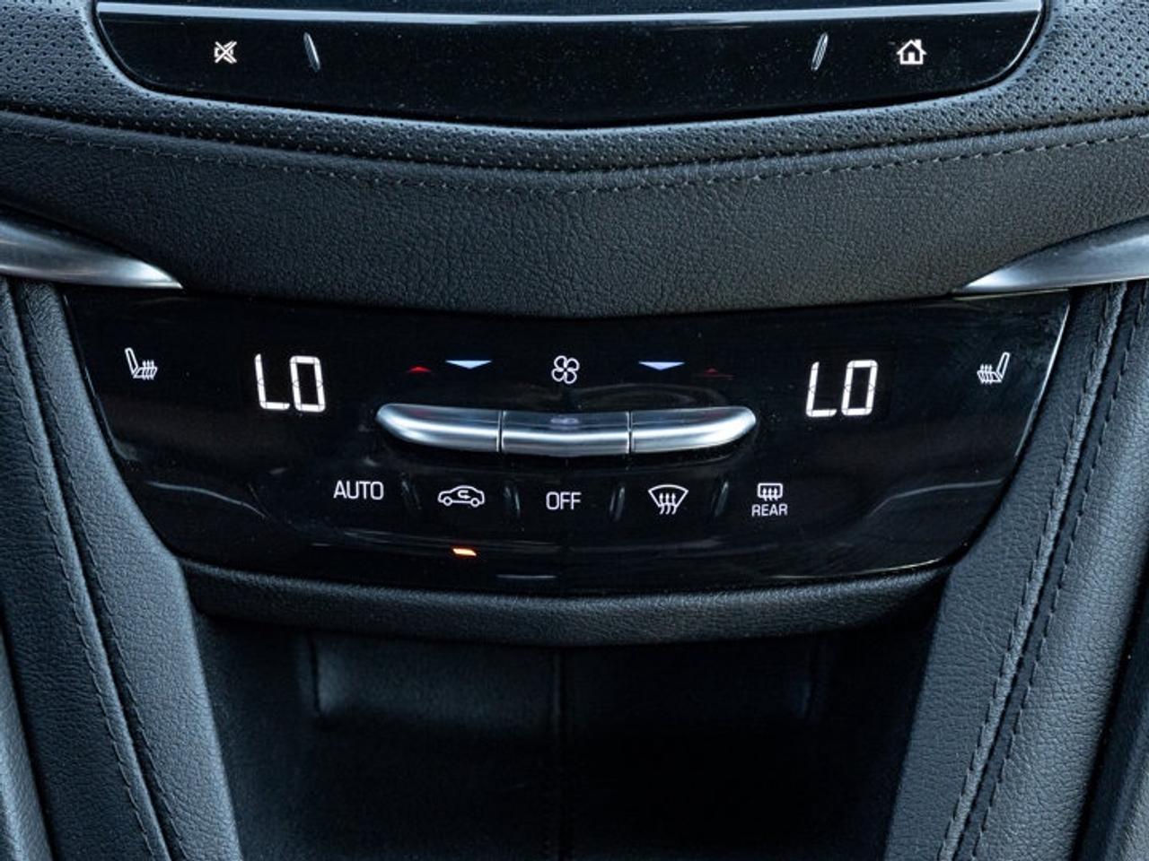 2022 Cadillac XT5 AWD Premium Luxury Photo