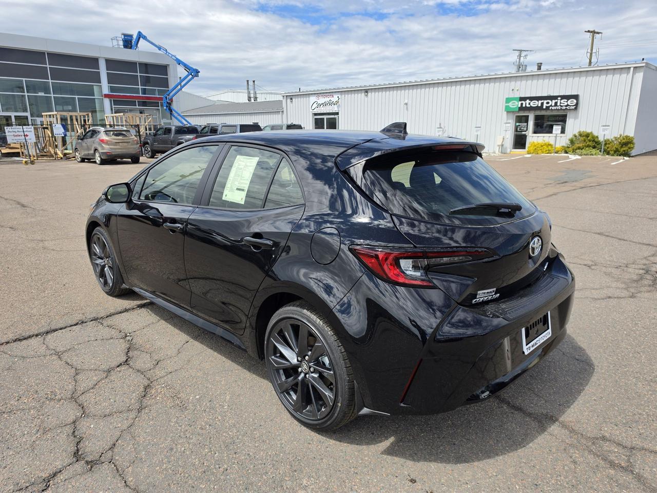 2026 Toyota Corolla SE Upgrade Photo2
