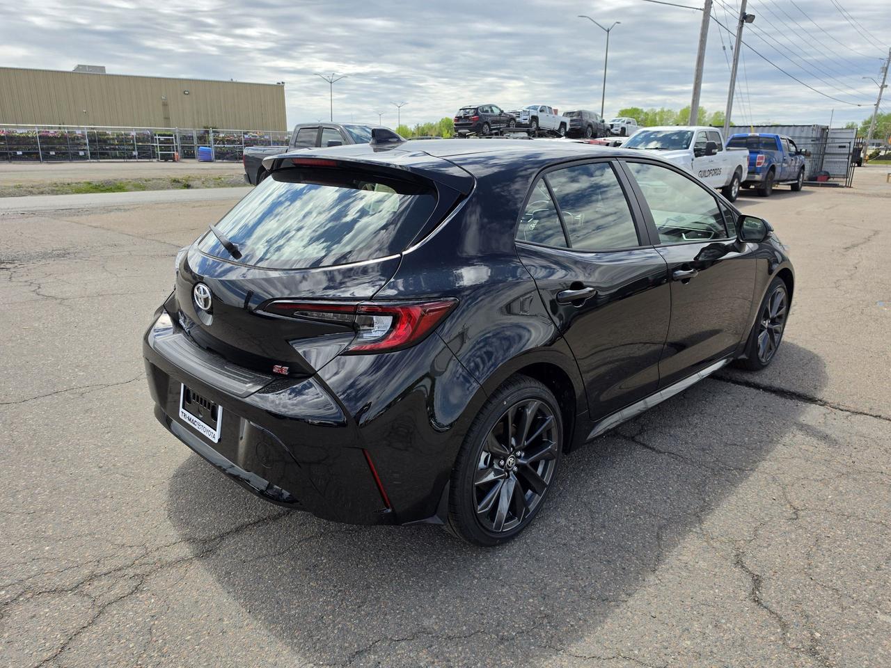 2026 Toyota Corolla SE Upgrade Photo4
