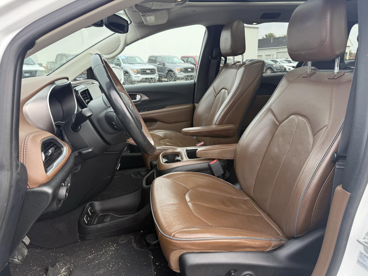 2018 Chrysler Limited 2WD USED Photo4