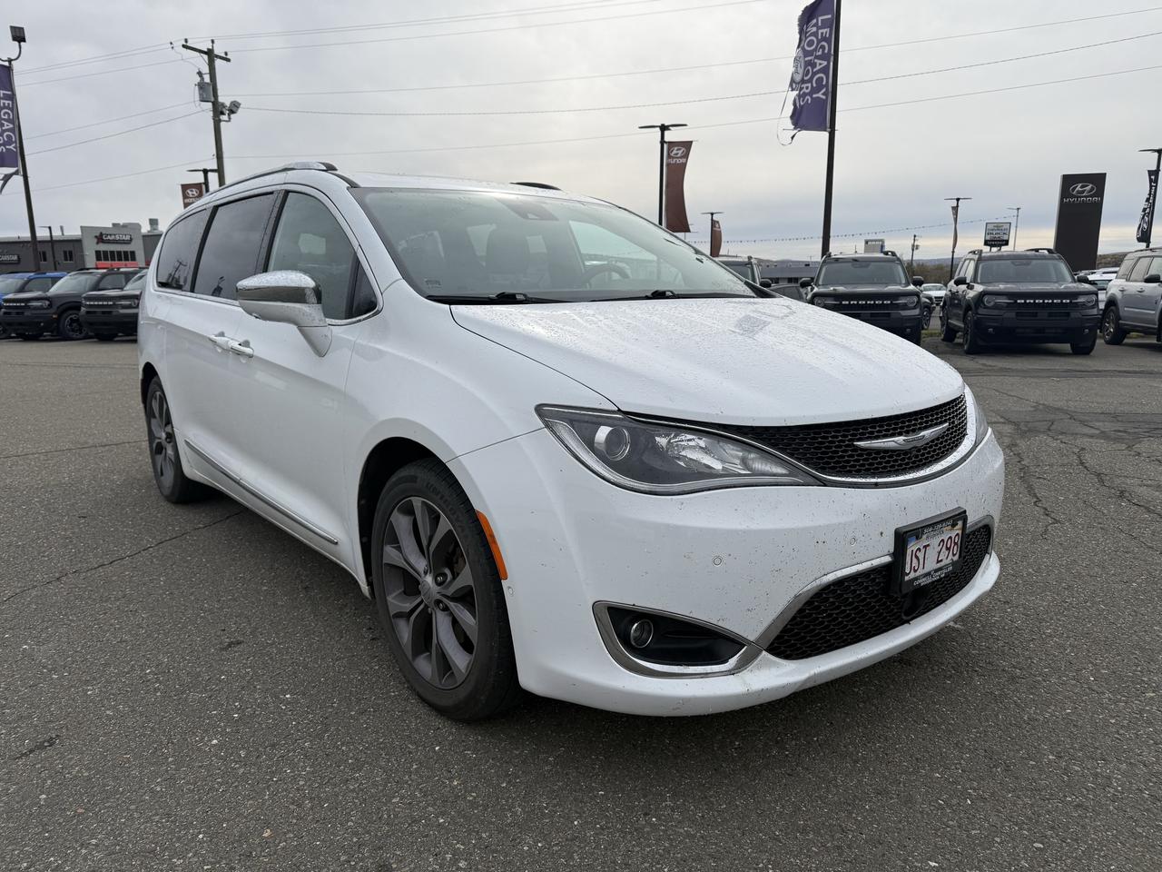 2018 Chrysler Limited 2WD USED Photo0
