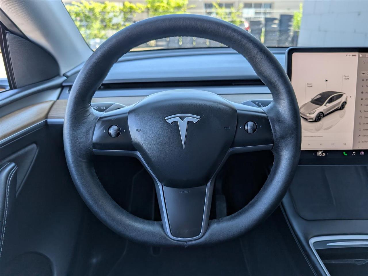2023 Tesla Model Y LONG RANGE AWD - DUAL MOTOR Photo