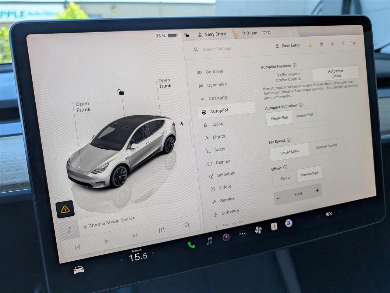 2023 Tesla Model Y LONG RANGE AWD - DUAL MOTOR Photo