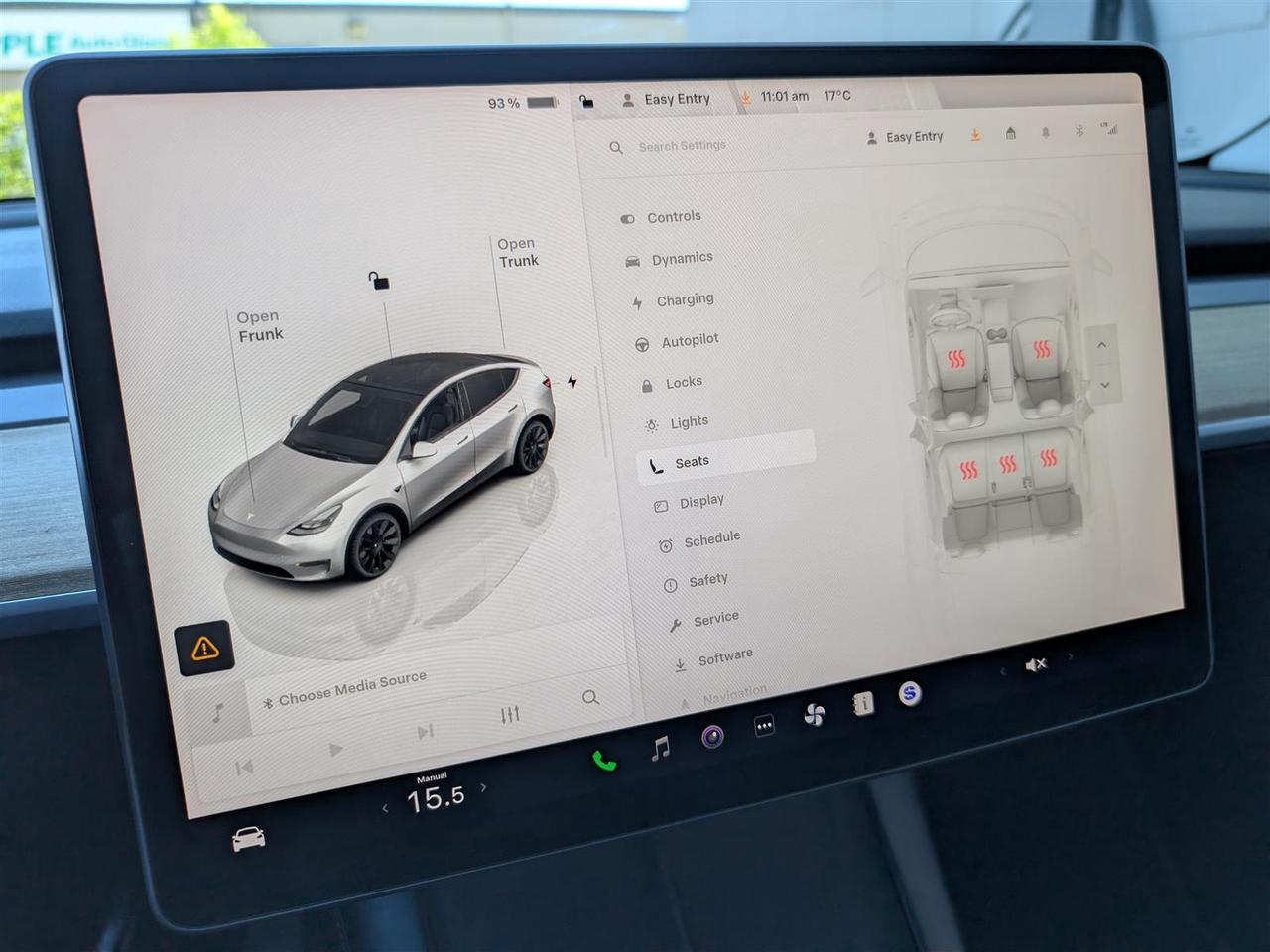 2023 Tesla Model Y LONG RANGE AWD - DUAL MOTOR Photo