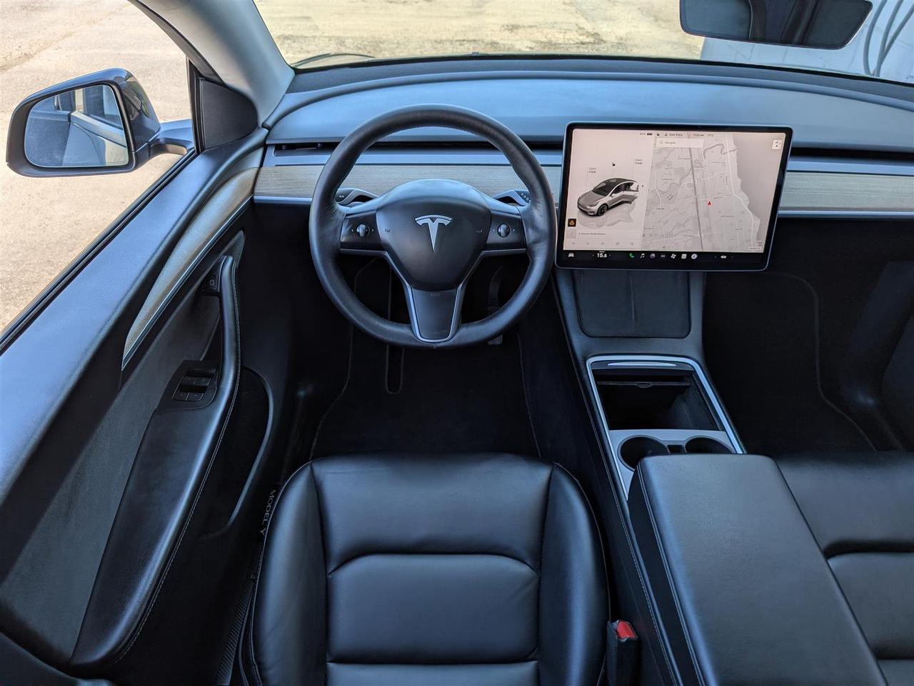 2023 Tesla Model Y LONG RANGE AWD - DUAL MOTOR Photo
