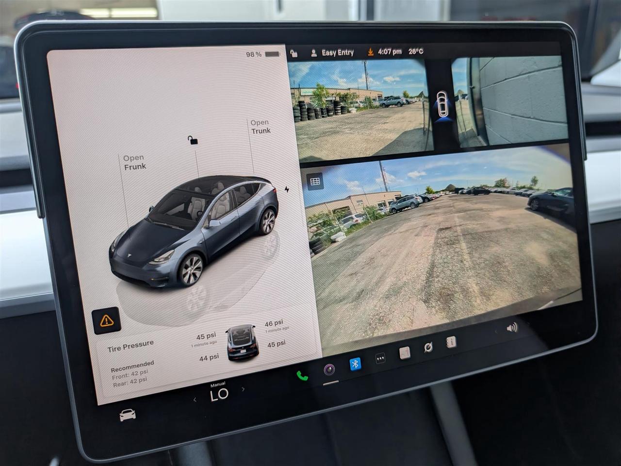 2024 Tesla Model Y LONG RANGE AWD - WHITE INTERIOR - DUAL MOTOR Photo