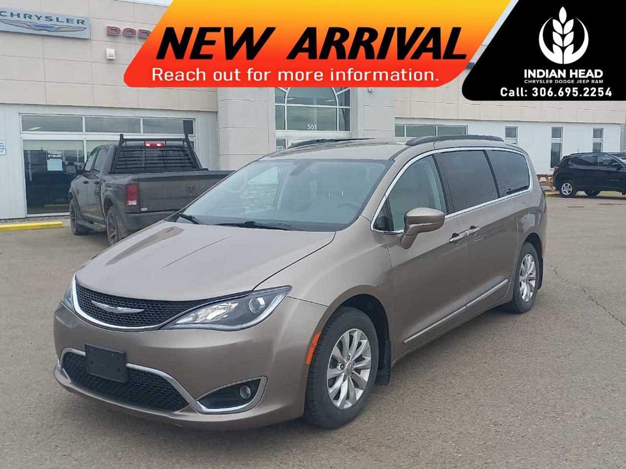 Used 2017 Chrysler Pacifica 4dr Wgn Touring-L for sale in Indian Head, SK