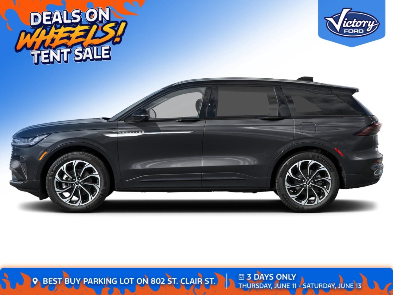 2026 Lincoln Nautilus Reserve AWD Photo2