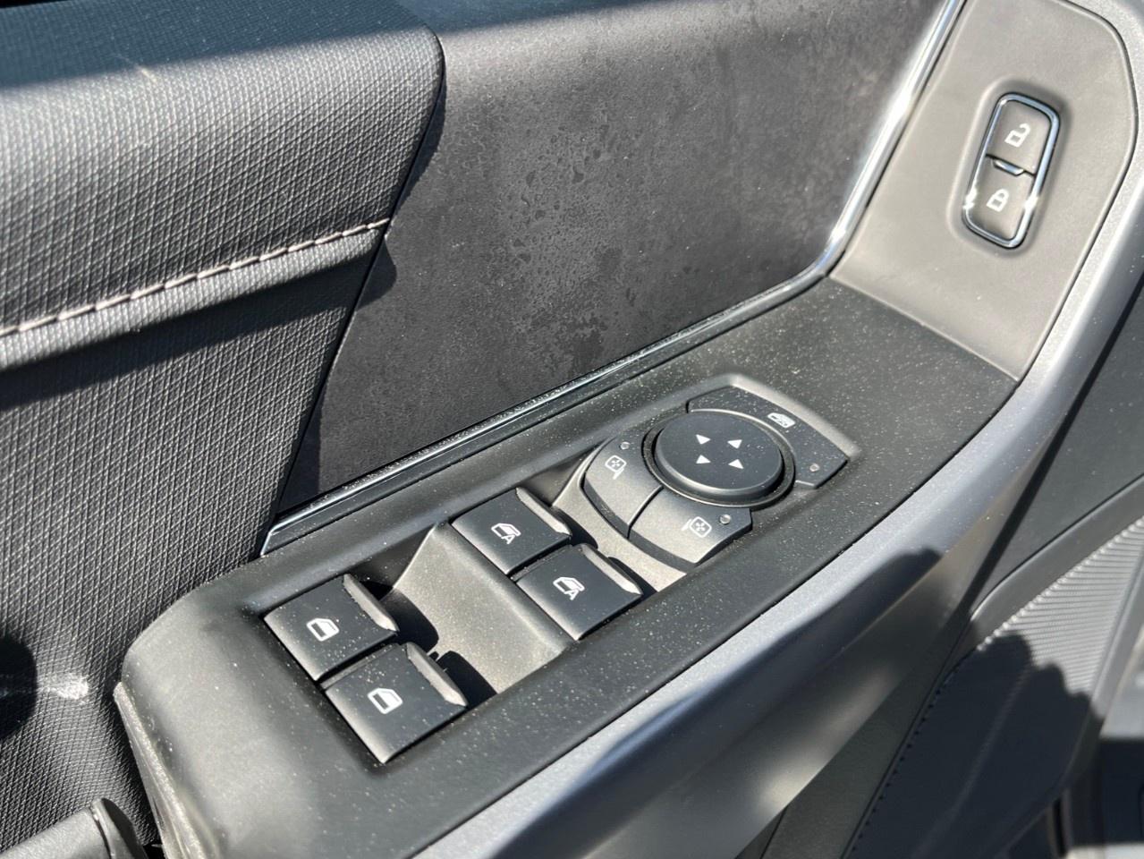 2026 Ford F-150 XLT 4WD SuperCrew 5.5' Box Photo