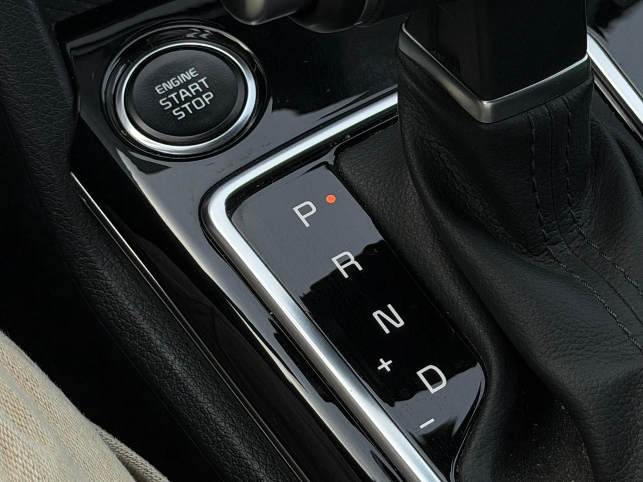 2024 Kia Sportage EX Premium AWD w/Black Interior Photo