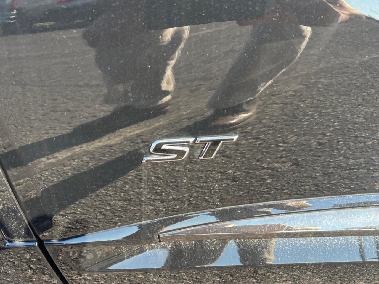 2026 Buick Envision Sport Touring New 2026 5 Passenger AWD SUV with Panoramic Sunroof, Heated Front Seats, Heated Steering Wheel, Heated Second Row Outboard Seats, Heads-Up Display, 30 Ultra-Wide Diagonal Screen, Adaptive Cruise Contr Photo