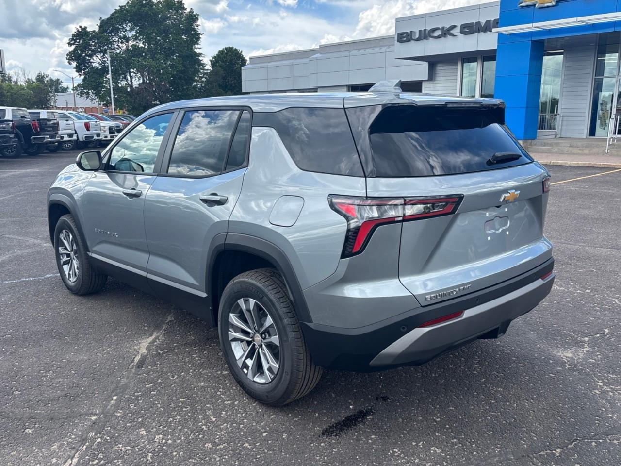 2026 Chevrolet Equinox LT Photo