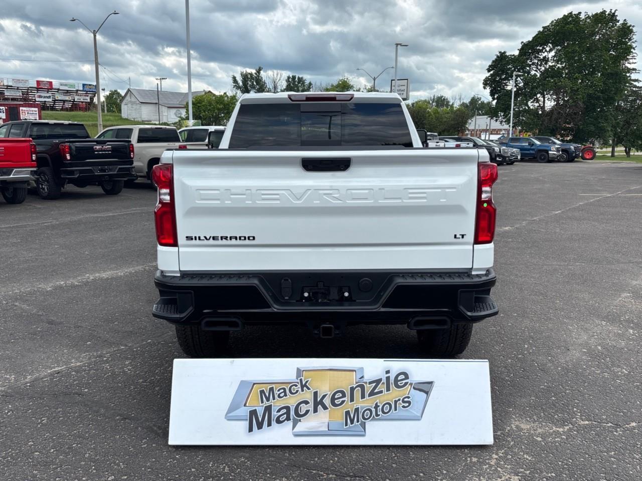 2026 Chevrolet Silverado 1500 LT Trail Boss Photo