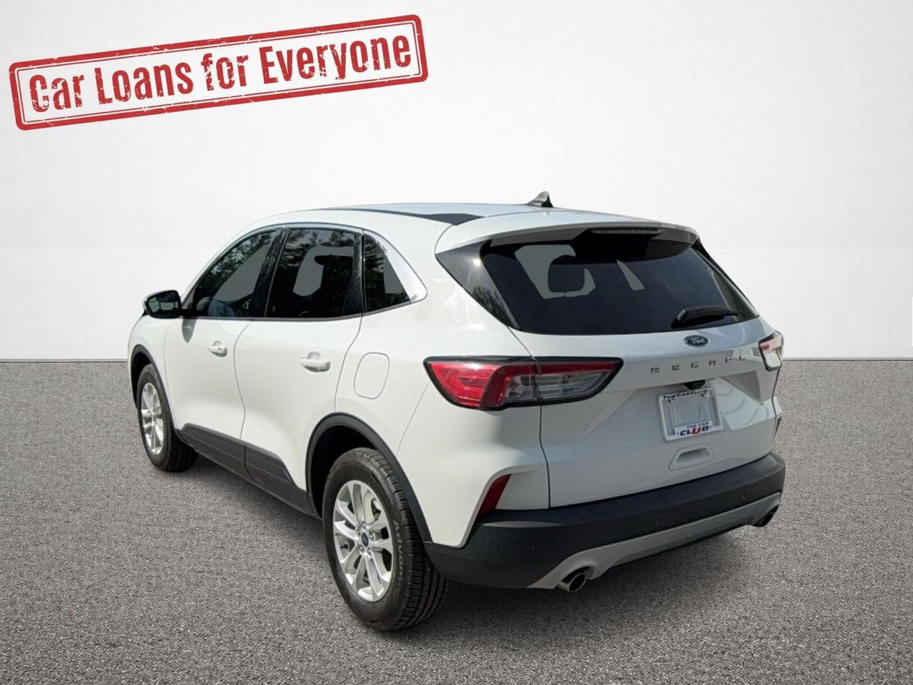 2020 Ford Escape SE Photo