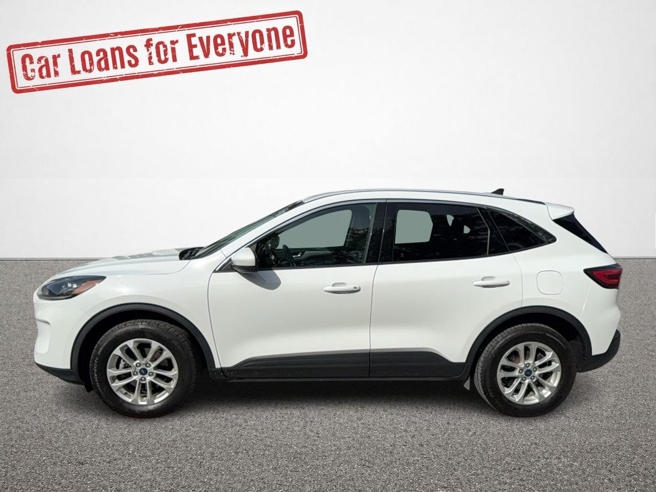 2020 Ford Escape SE Photo1