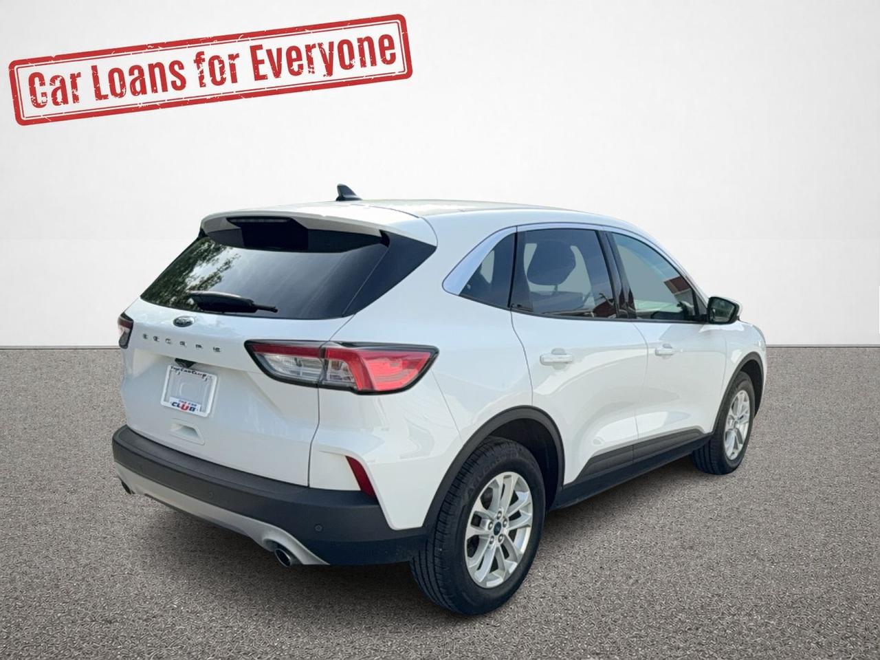 2020 Ford Escape SE Photo