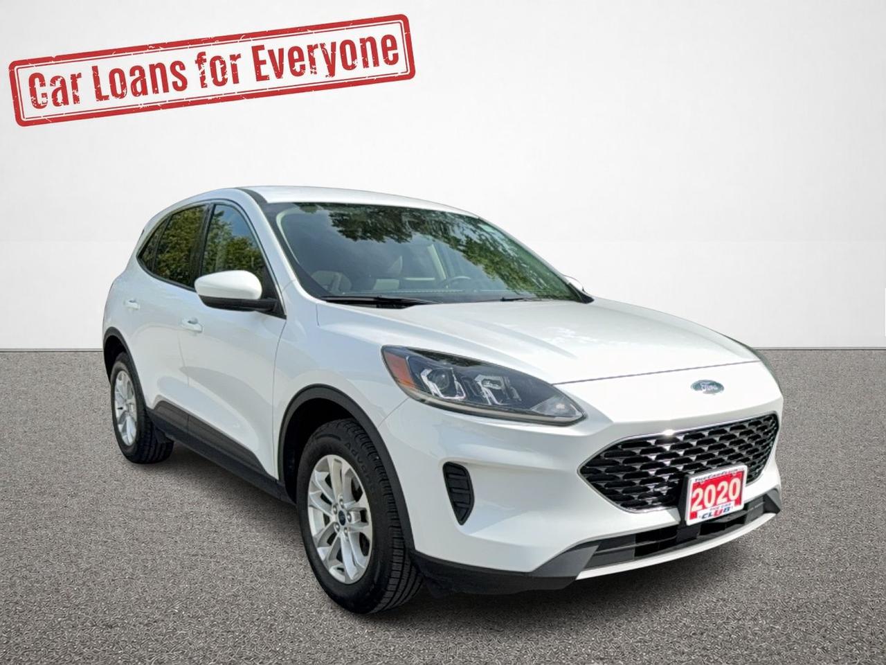 2020 Ford Escape SE Photo