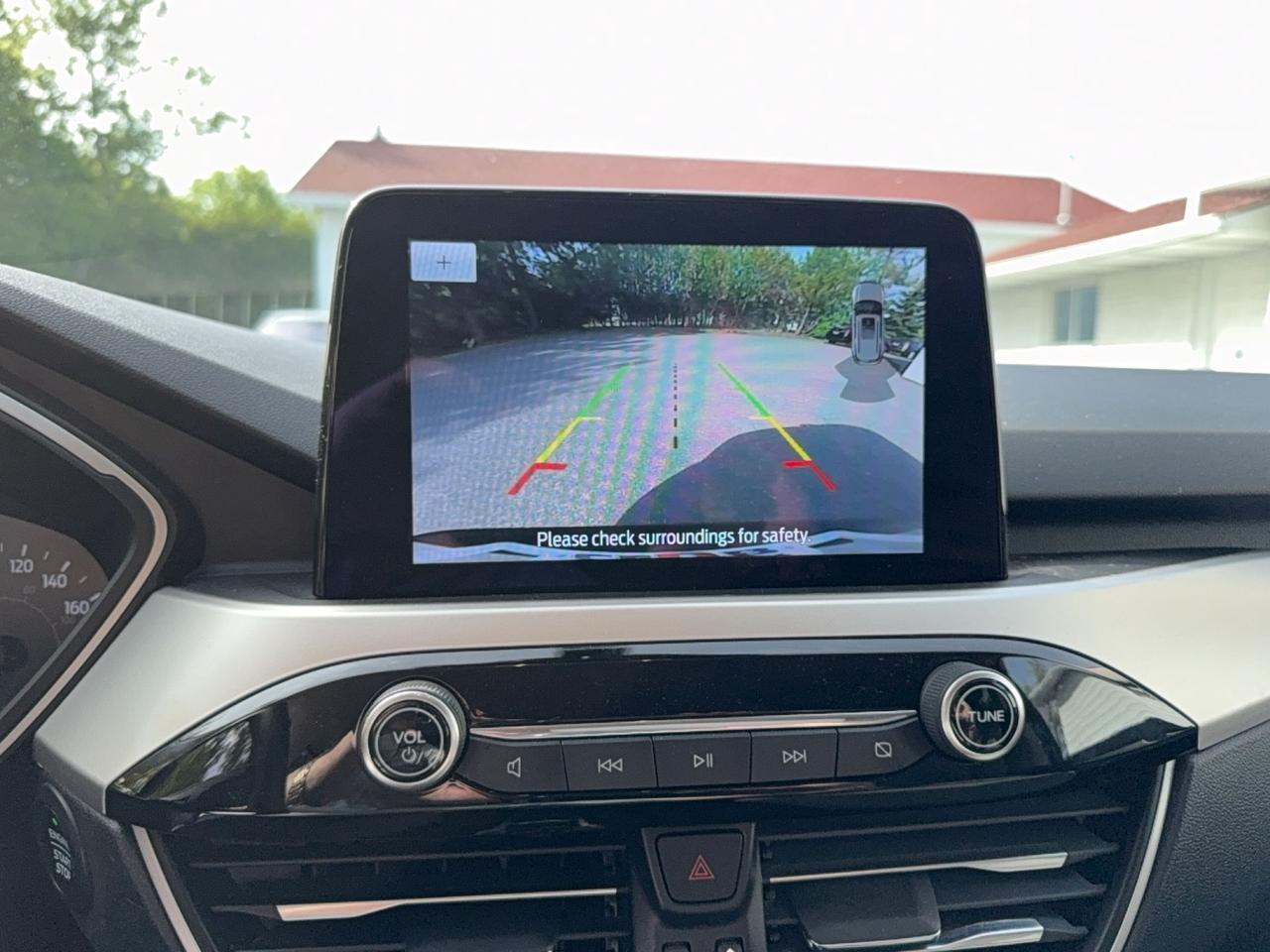 2020 Ford Escape SE Photo