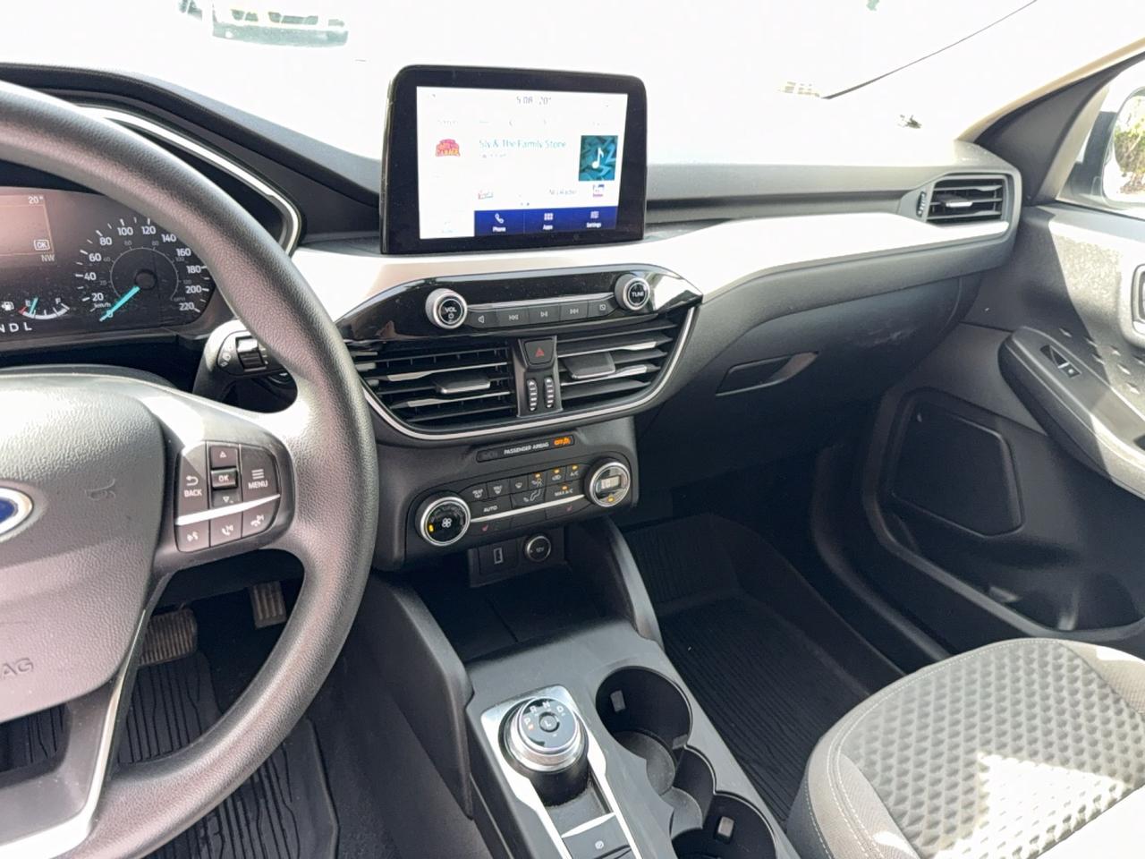 2020 Ford Escape SE Photo