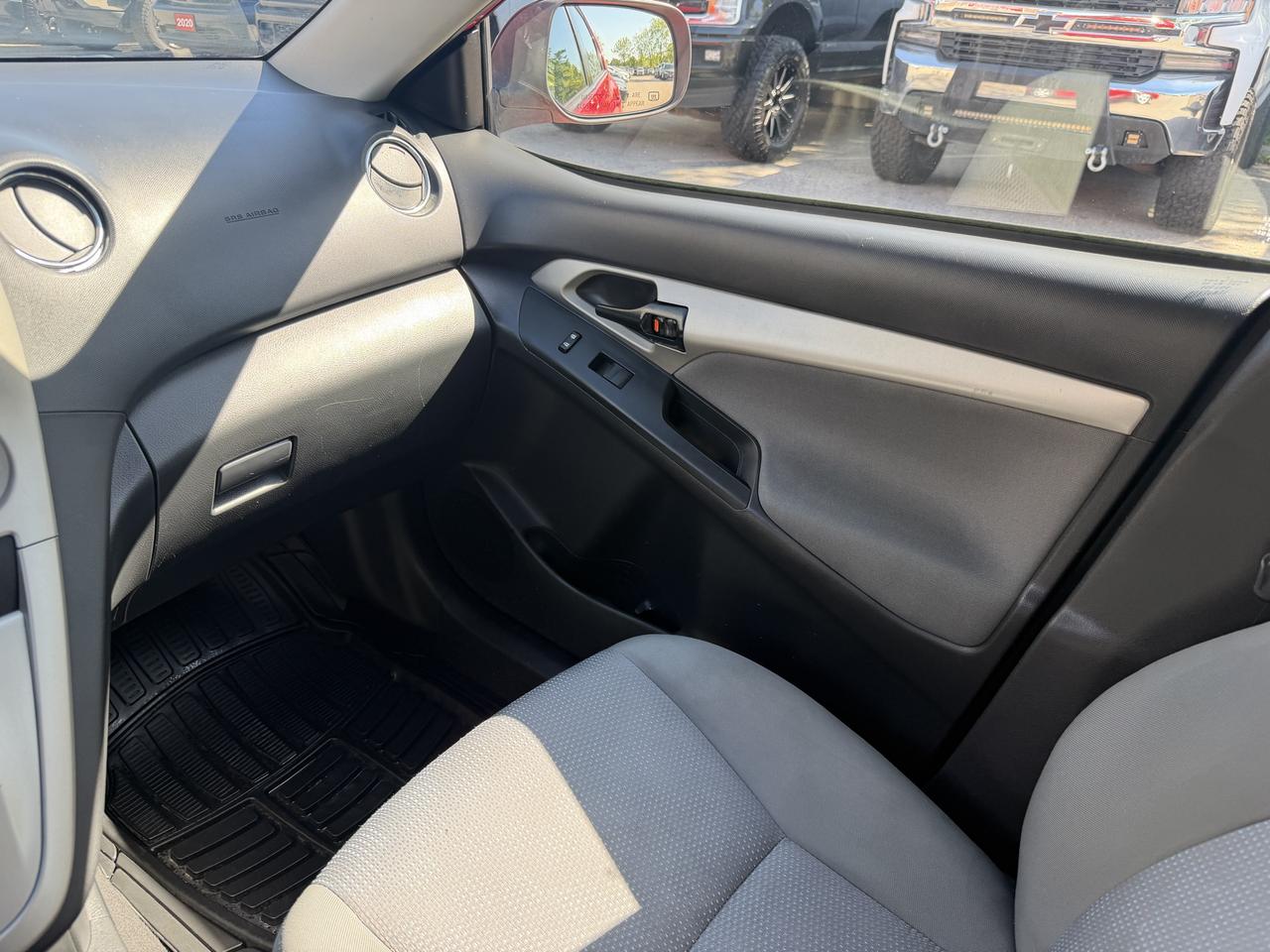 2010 Toyota Matrix Well Maintained Photo