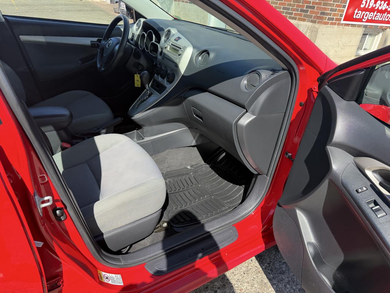 2010 Toyota Matrix Well Maintained Photo