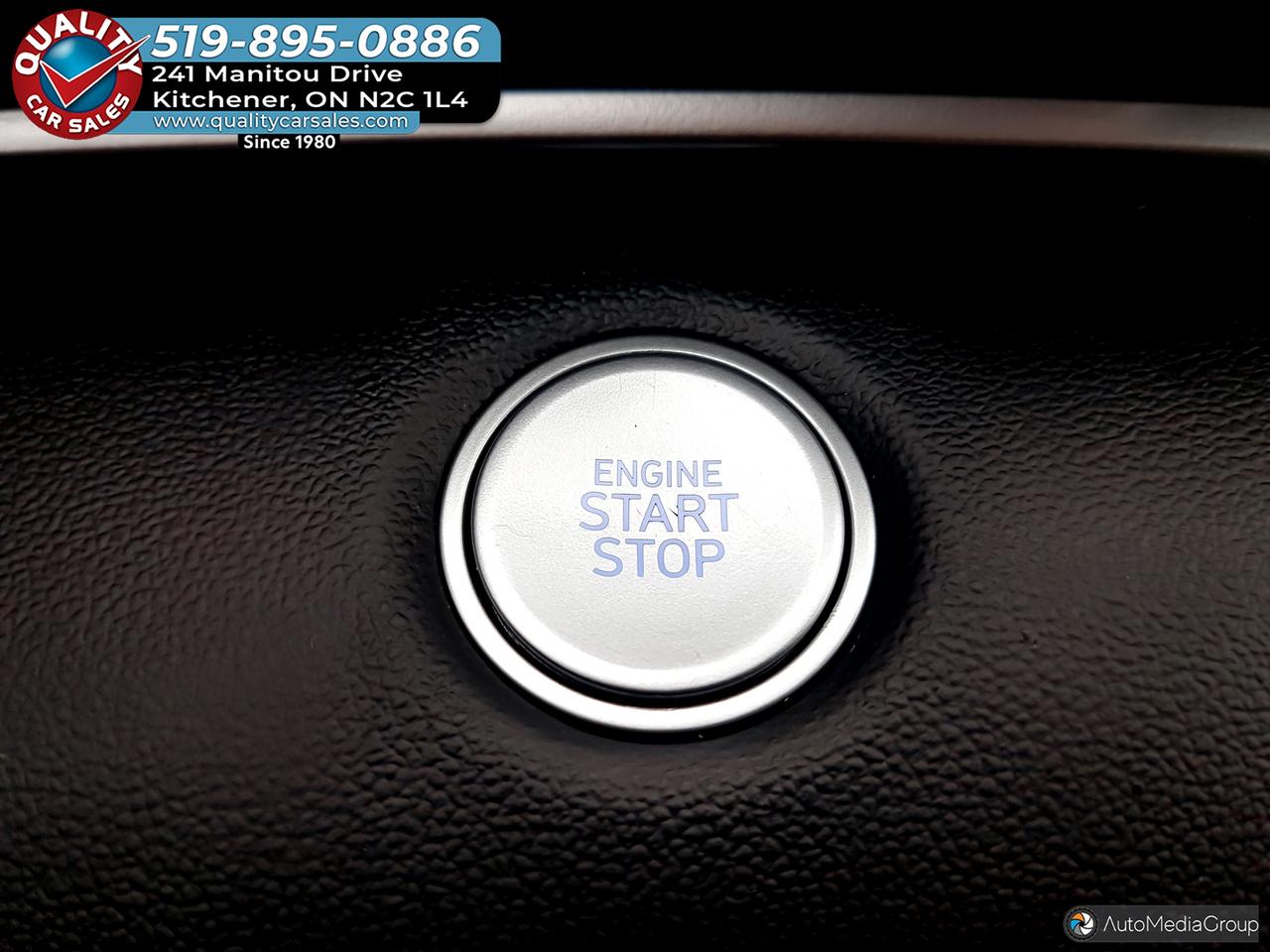 2023 Hyundai Elantra Preferred *HEATED SEATS* Photo