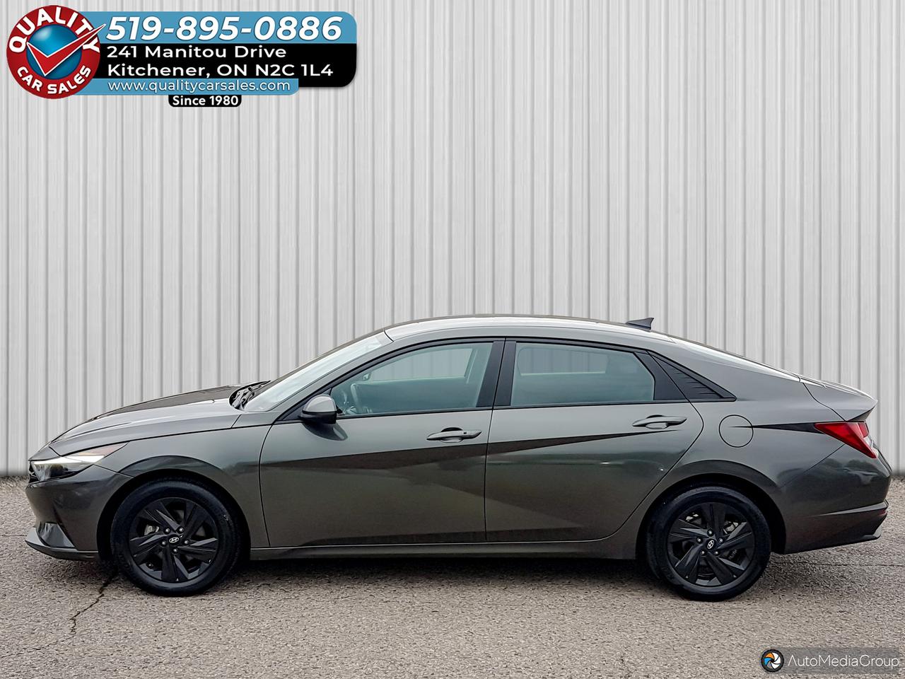 2023 Hyundai Elantra Preferred *HEATED SEATS* Photo